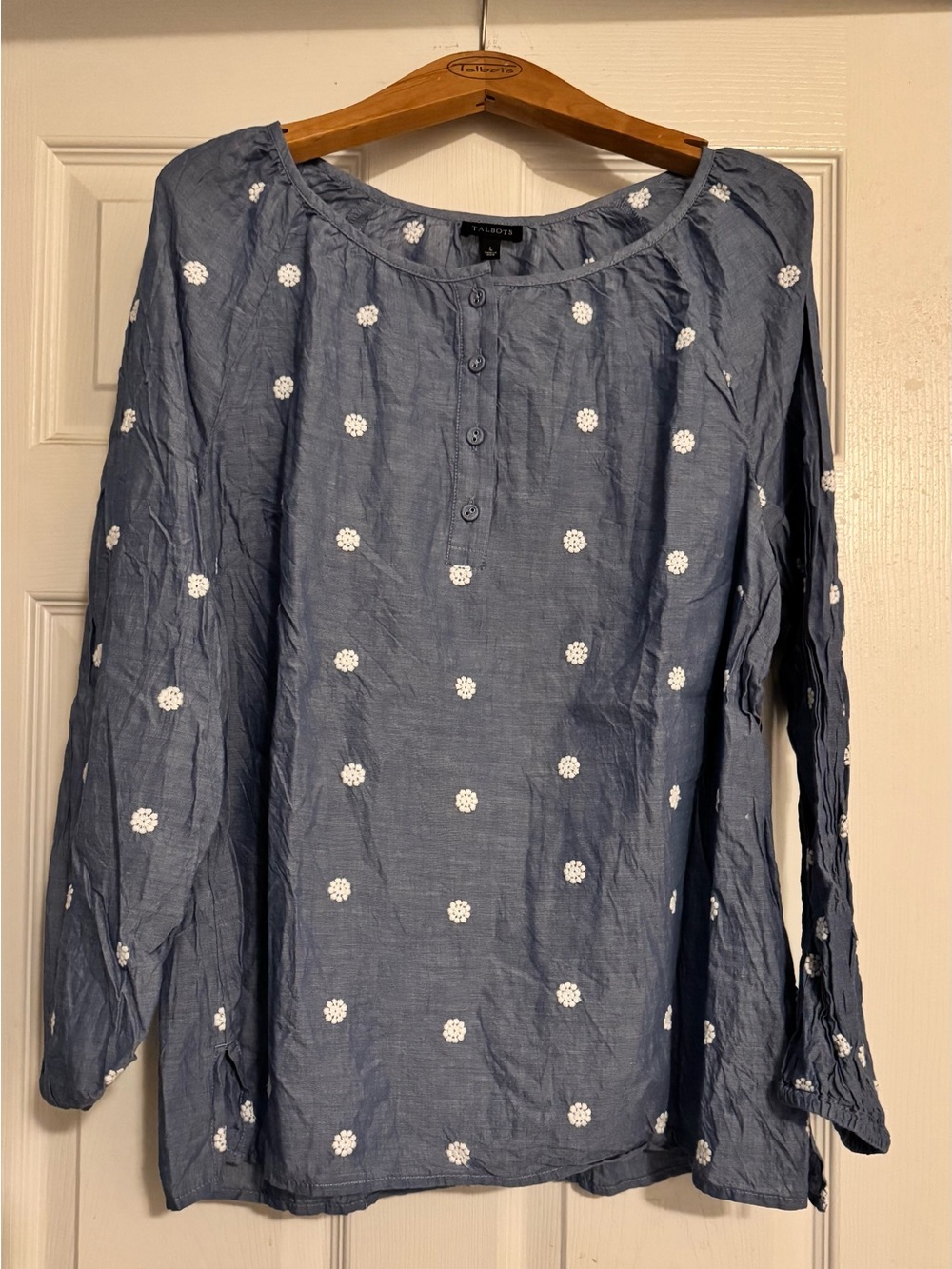 Talbots Slate Blue Top with White Daisy Embroidery